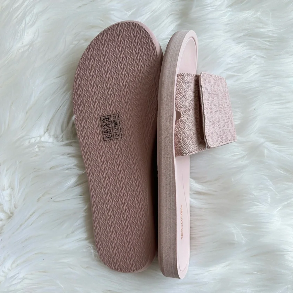NWOT Michael Kors slides